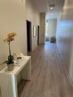 The Detox Spa Lymphatic Massage - Photo 4