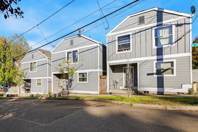 Pine Street Recovery Housing - Photo 4