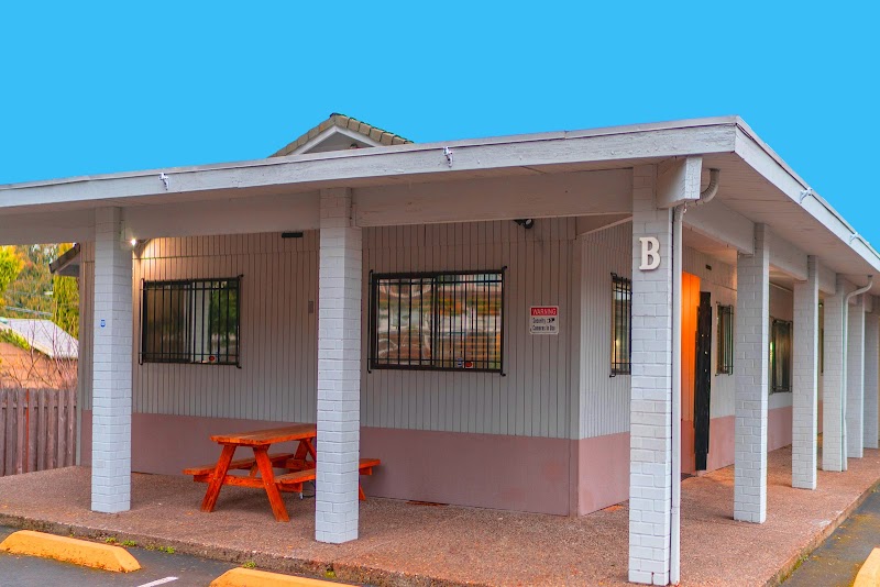 Instituto Latino Centro NW - Photo 1